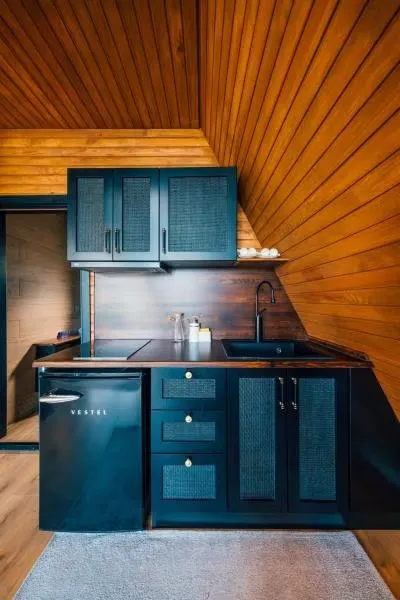 Deluxe Bungalow 2+1, Göl Manzaralı, Özel Havuzlu ve Jakuzili