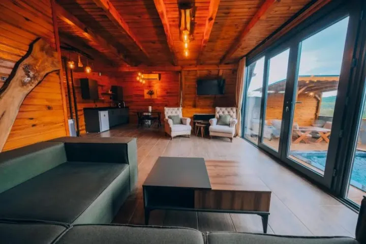 Deluxe Bungalow, , Isıtmalı Özel Havuzlu